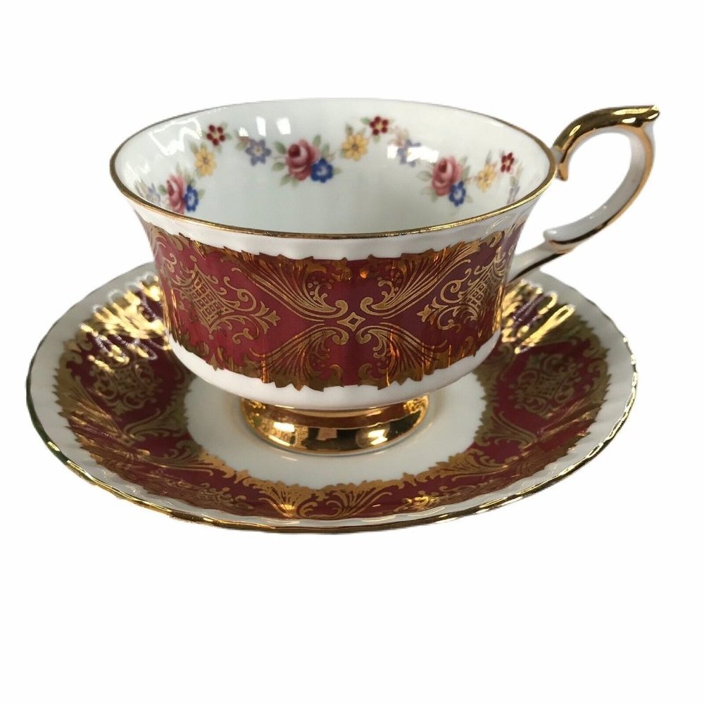 Paragon Fine Bone China England Tea Cup & Saucer Red Gold Design Floral Flower